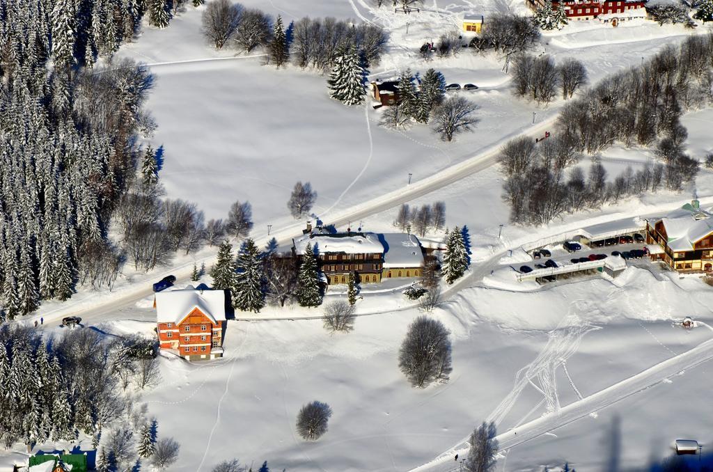 Špindlerŭv Mlýn Alpsky Hotel מראה חיצוני תמונה