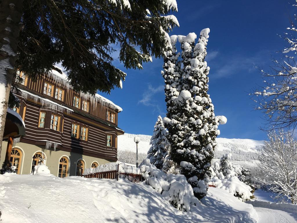 Špindlerŭv Mlýn Alpsky Hotel מראה חיצוני תמונה