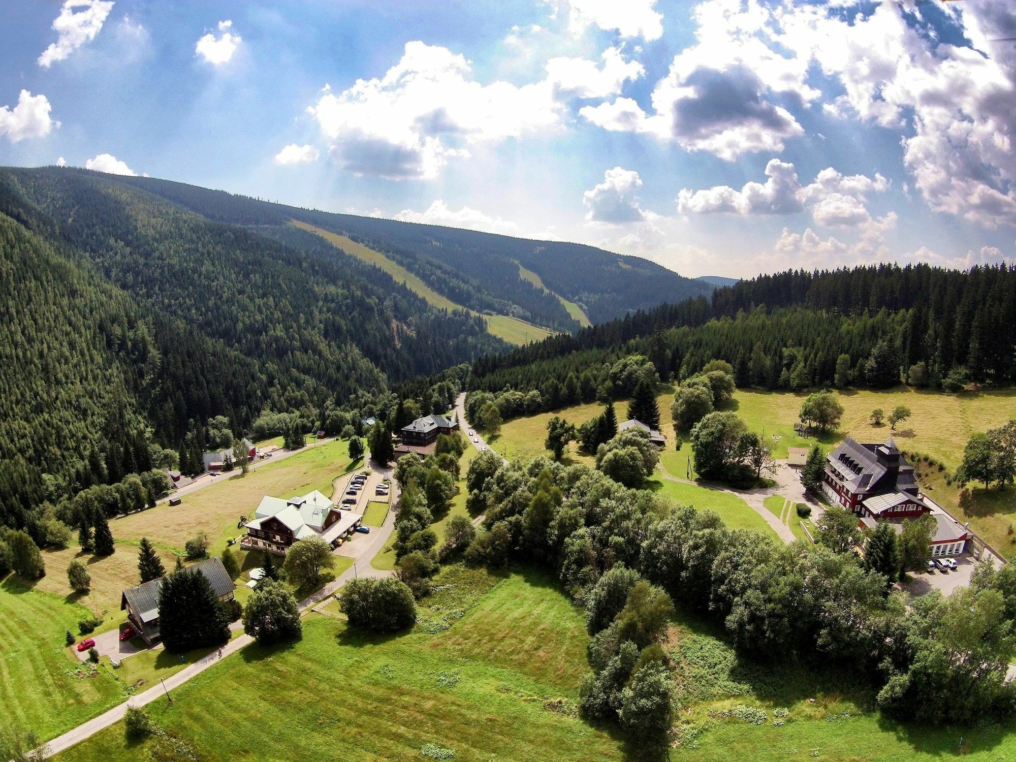 Špindlerŭv Mlýn Alpsky Hotel מראה חיצוני תמונה